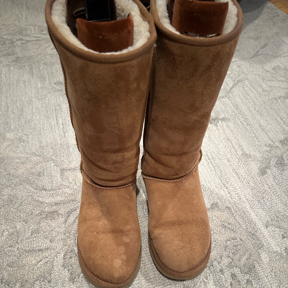 UGG Classic Brown Suede Winter Boots